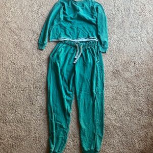 COPY - Women’s Matching Sweats and Sweatshirt Set